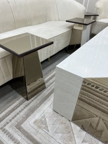 طاولات ضيافة