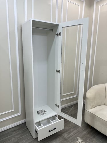 دولاب ملابس