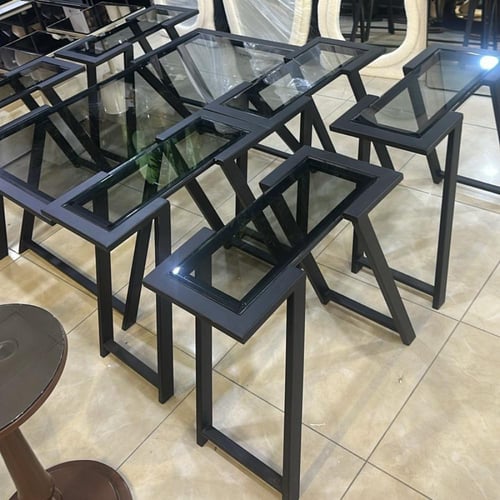 طاولات ضيافة