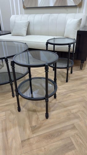 طقم طاولات حديد اسود