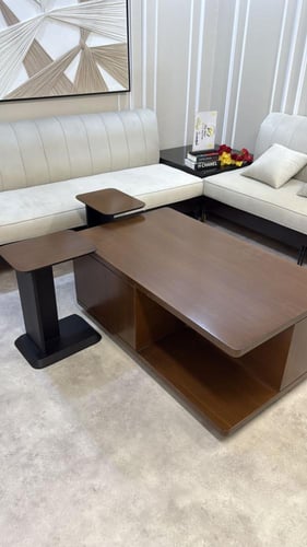 طقم طاولات خشبيه بلون بني