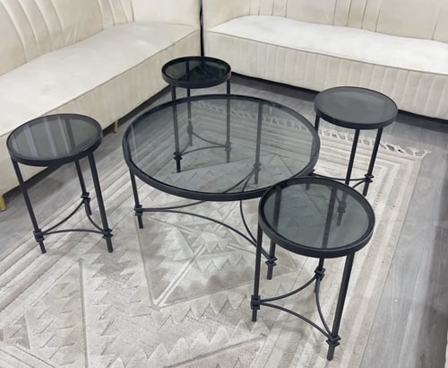 طاولات ضيافة