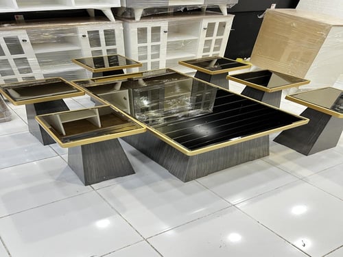 طقم طاولات ضيافة