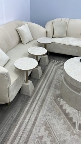 طاولات ضيافة