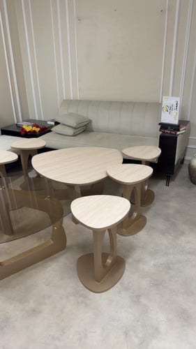 طاولات ضيافة