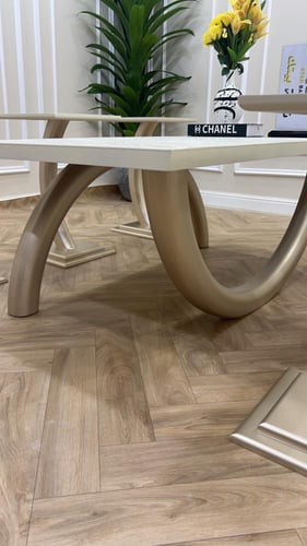 طقم طاولات ضيافة