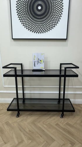 عربية تقديم حديد