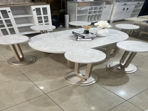 طاولات ضيافة