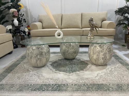 طاولة رخام صناعي