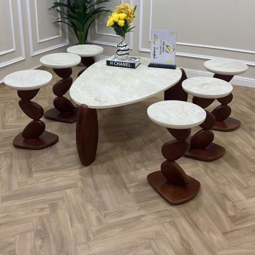 طاولات ضيافة