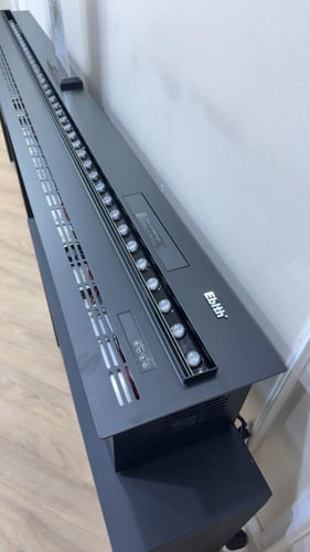 مدفأة بخارية ثلاثية الأبعاد أنيقة وعصرية -