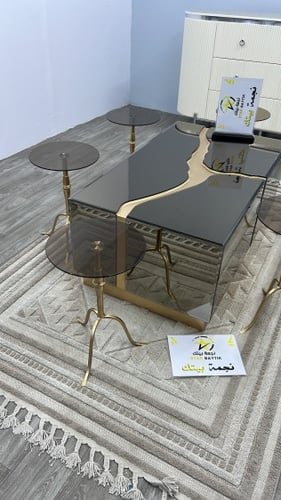 طاولات ضيافة