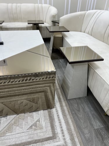 طاولات ضيافة