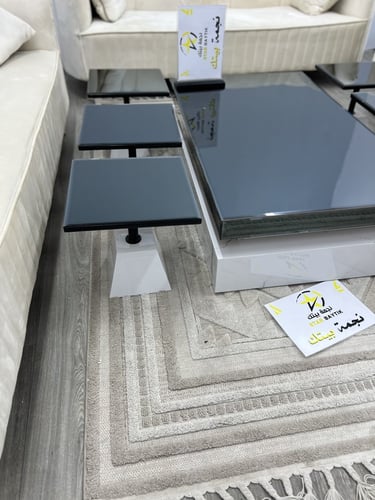 طاولات ارضي