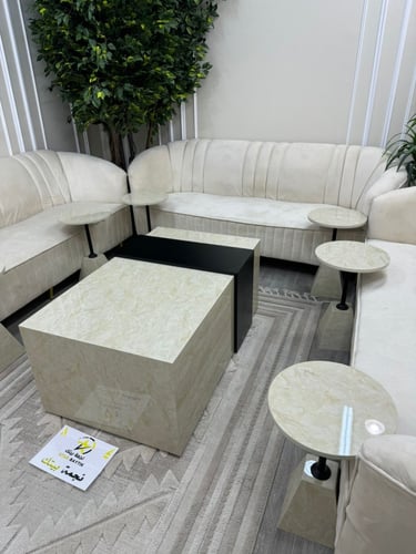 طاولات ضيافة