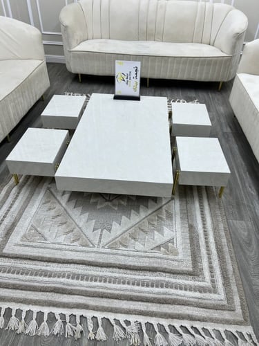 طاولات ضيافة