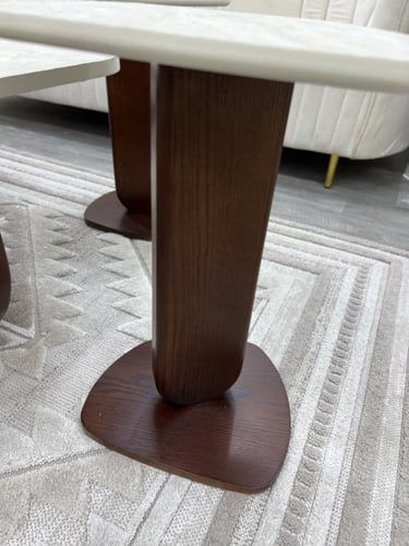 طاولات ضيافة