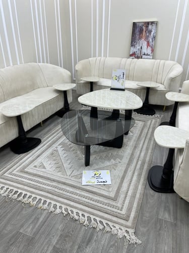 طاولات ضيافة