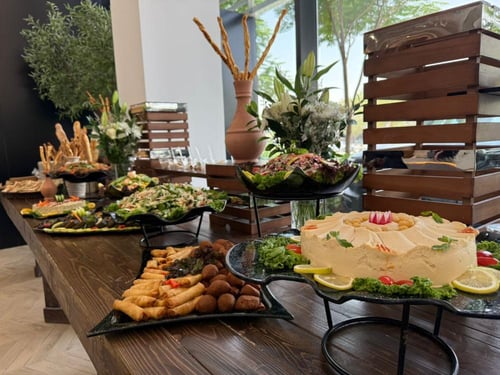 بوفية غداء أو عشاء Vip