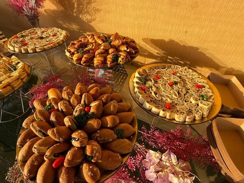 كوفي بريك ميز جولد