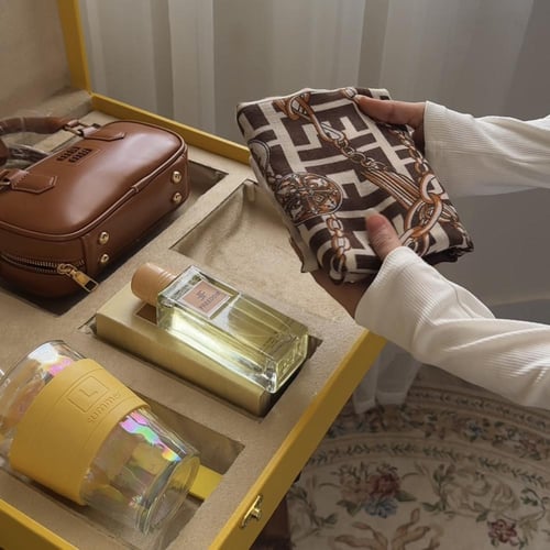 بوكس أناقة الشتاء النسائي الفاخر