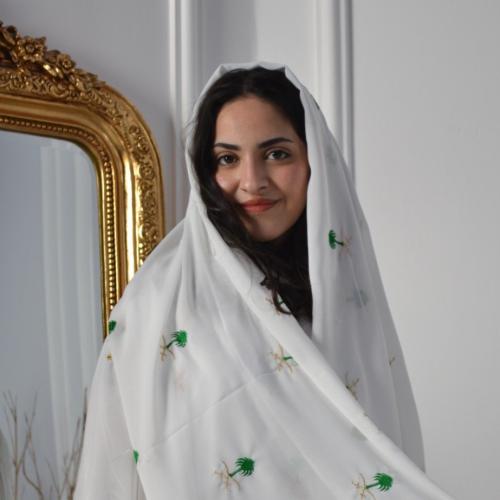 طرحه تطريز ذهبي وأخضر سيفين ونخله