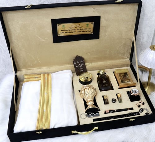 صندوق الهدايا الملكي الفاخر