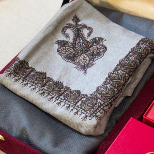 بوكس فخامة الشتاء الكشميري