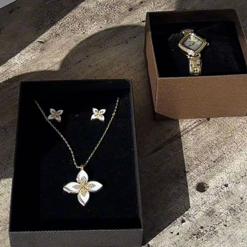 بوكس هدية بلمسة مخملية