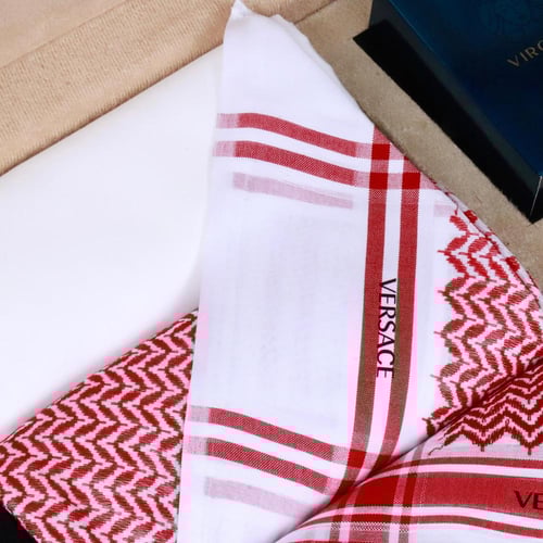 بوكس الرجل العصري بإطلالة صيفية