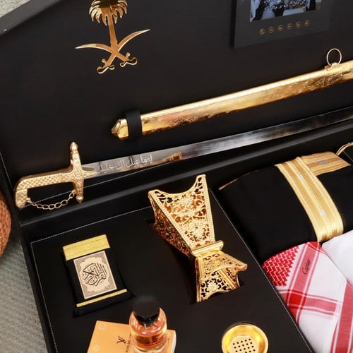 بوكس رجالي ملكي VIP