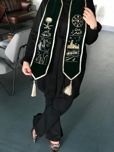 وشاح قماش قطيفه مخمل درجه اولى تطريز ذهبي