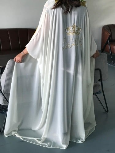 بشت نسائي أبيض تطريز ذهبي