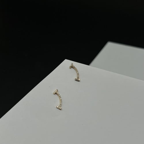 حلق ذهب اطفال عيار 18 تصميم قوس ناعم مرصوف وزن 1.5...