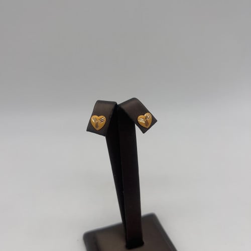 حلق ذهب للاطفال عيار 21 تصميم قلب ناعم وزن 0.9 جرا...