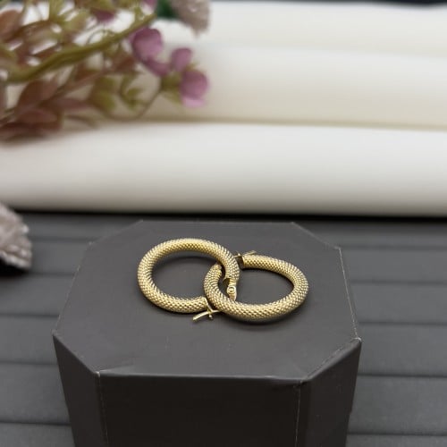 حلق ذهب مدور عيار 18 تصميم إيطالي محبب وزن 1.8 جرا...