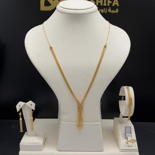 طقم ذهب للعروس عيار 21 بتصميم دوريكا وزن 18.8 جرام