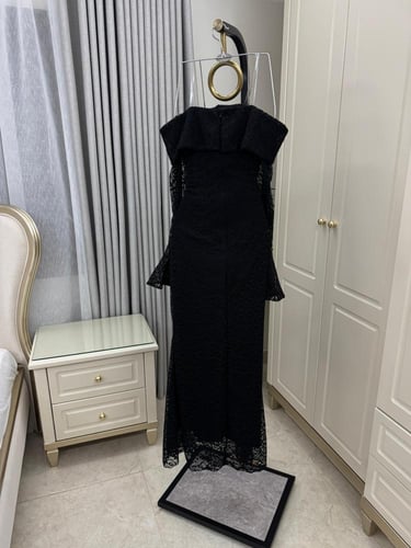 فستان ريناد دانتيل اسود