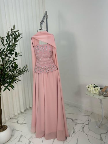 فستان سهرة شيفون تطريز يدوي