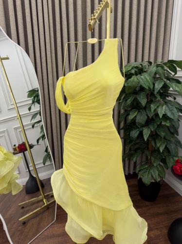 فستان منيره ليموني