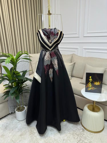 فستان سهرة مطرز اسود