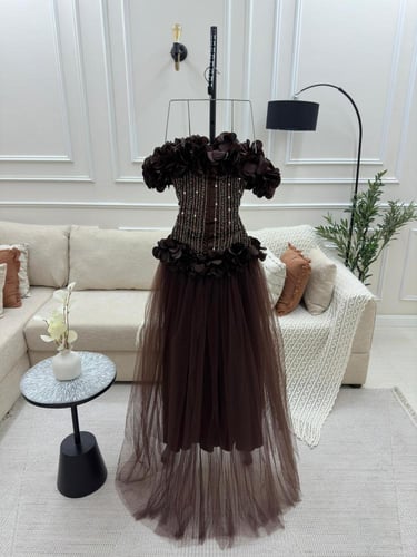 فستان شهد مطرز