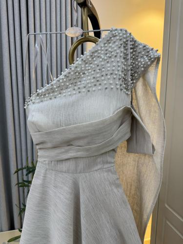 فستان مطرز كتان