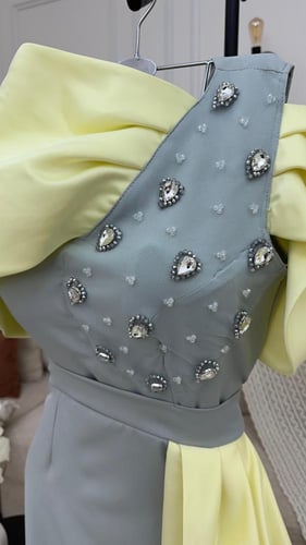 فستان منيرة كلاسيك