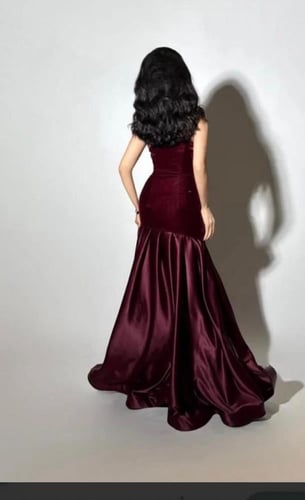 فستان لون عودي مخمل راقي