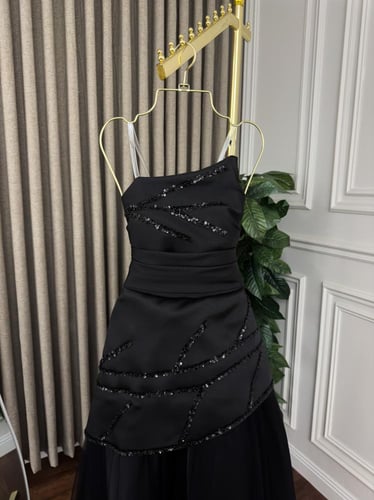 فستان مضاوي سهره لونين