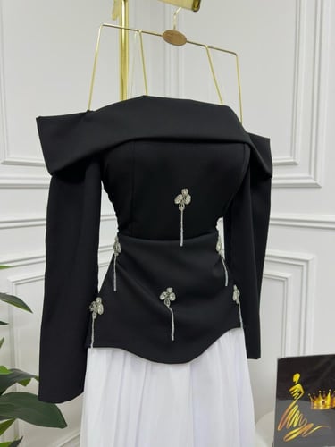 فستان باربي اسود ابيض