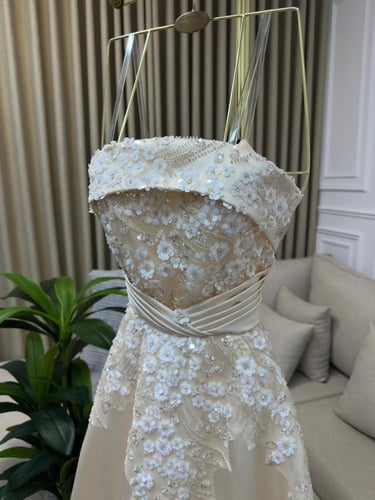 فستان سهرة بيج