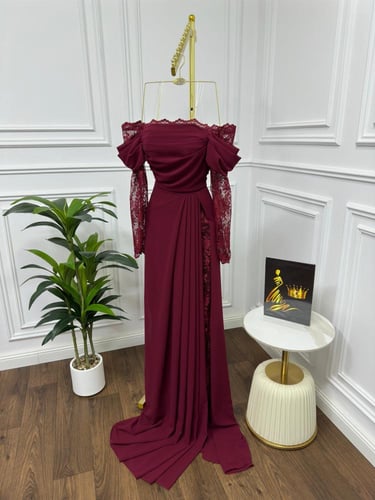 فستان ناعم عودي