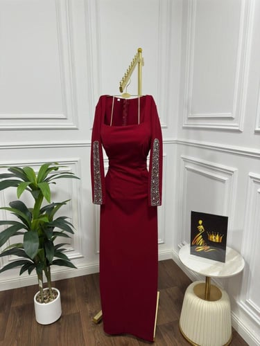 فستان لينا ناعم مطرز